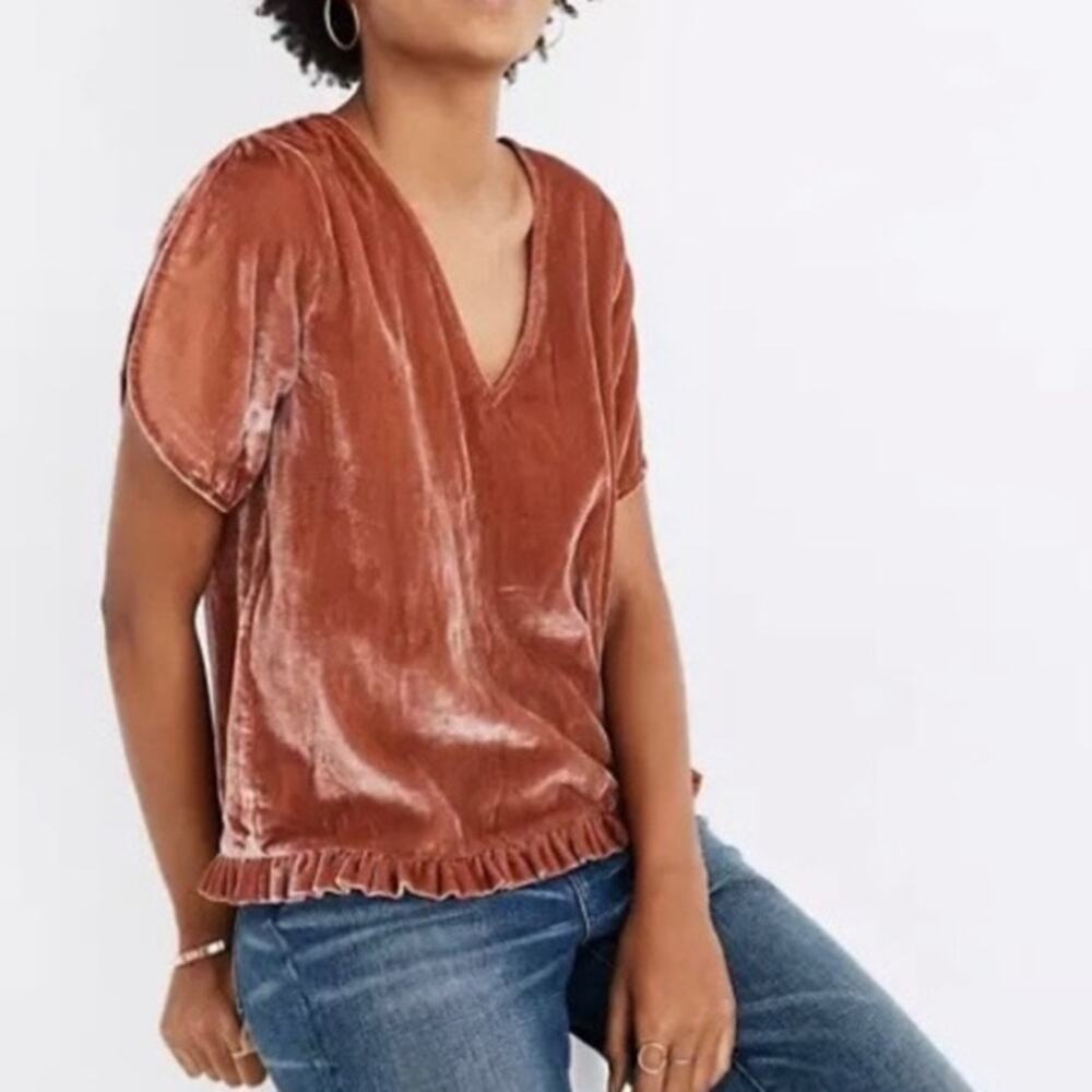 Madewell Crushed Velvet Split-Sleeved Blouse with Ruffle Hem